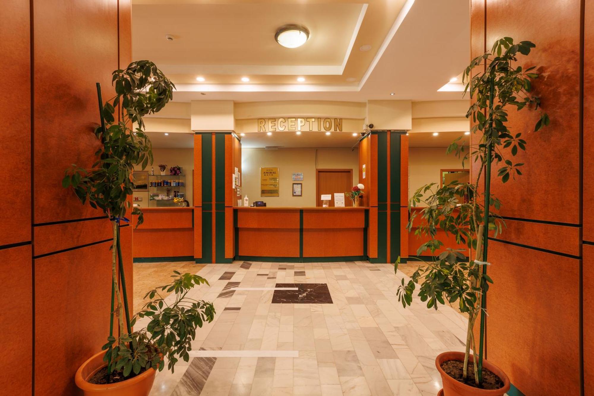Hotel Amiral Mamaia Luaran gambar